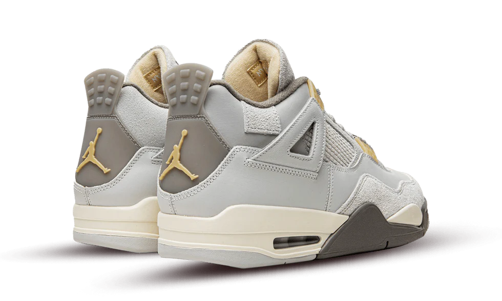 Air Jordan 4 Retro SE Craft Photon Dust