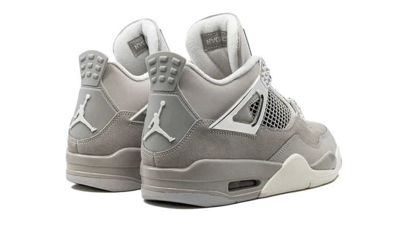 Air Jordan 4 Frozen Moments